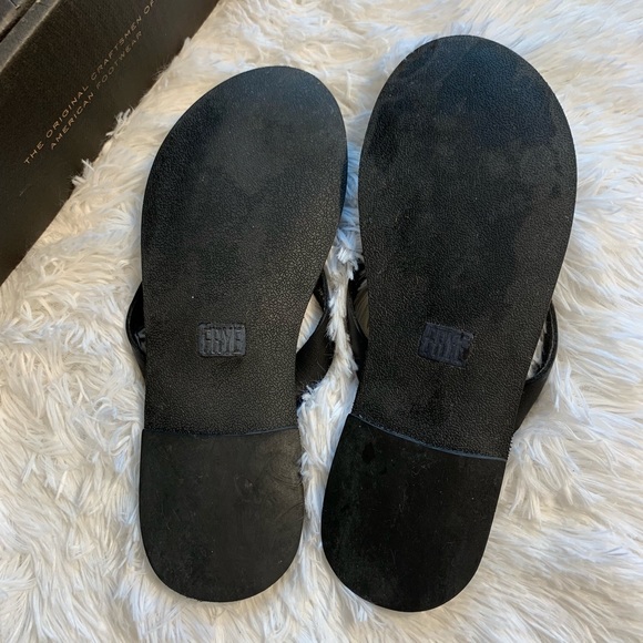 Frye | Shoes | Frye Ally Logo Flip Flops Comes With Box | Poshmark
